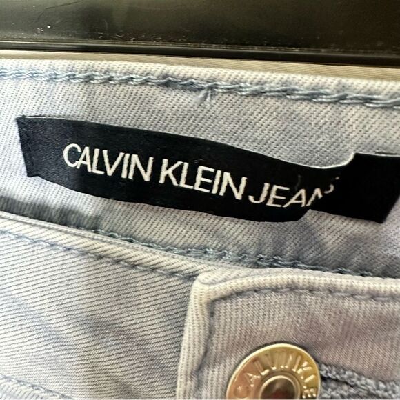 Calvin Klein size 6 or size 4 jeans - Picture 8 of 8